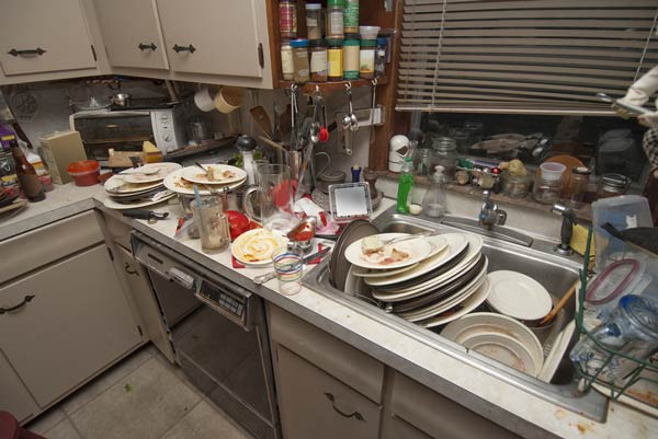 A picture of dirty dishes.